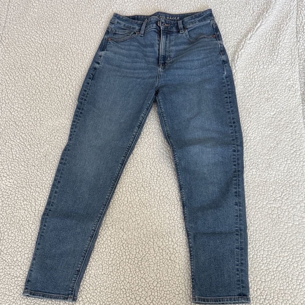 American Eagle Outfitters Women's Classic Straight Leg Jeans